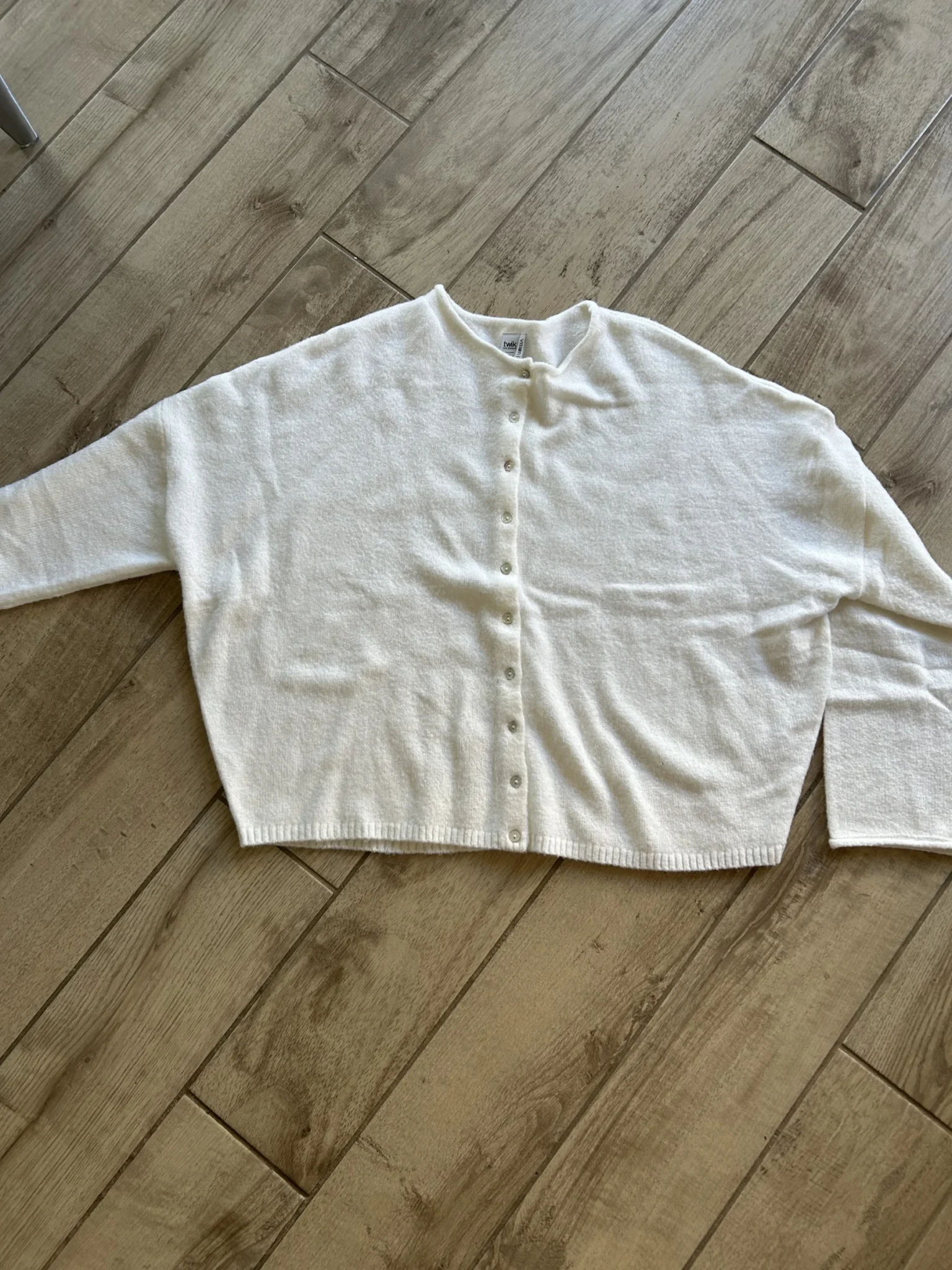 Image for Cream-coloured cardigan