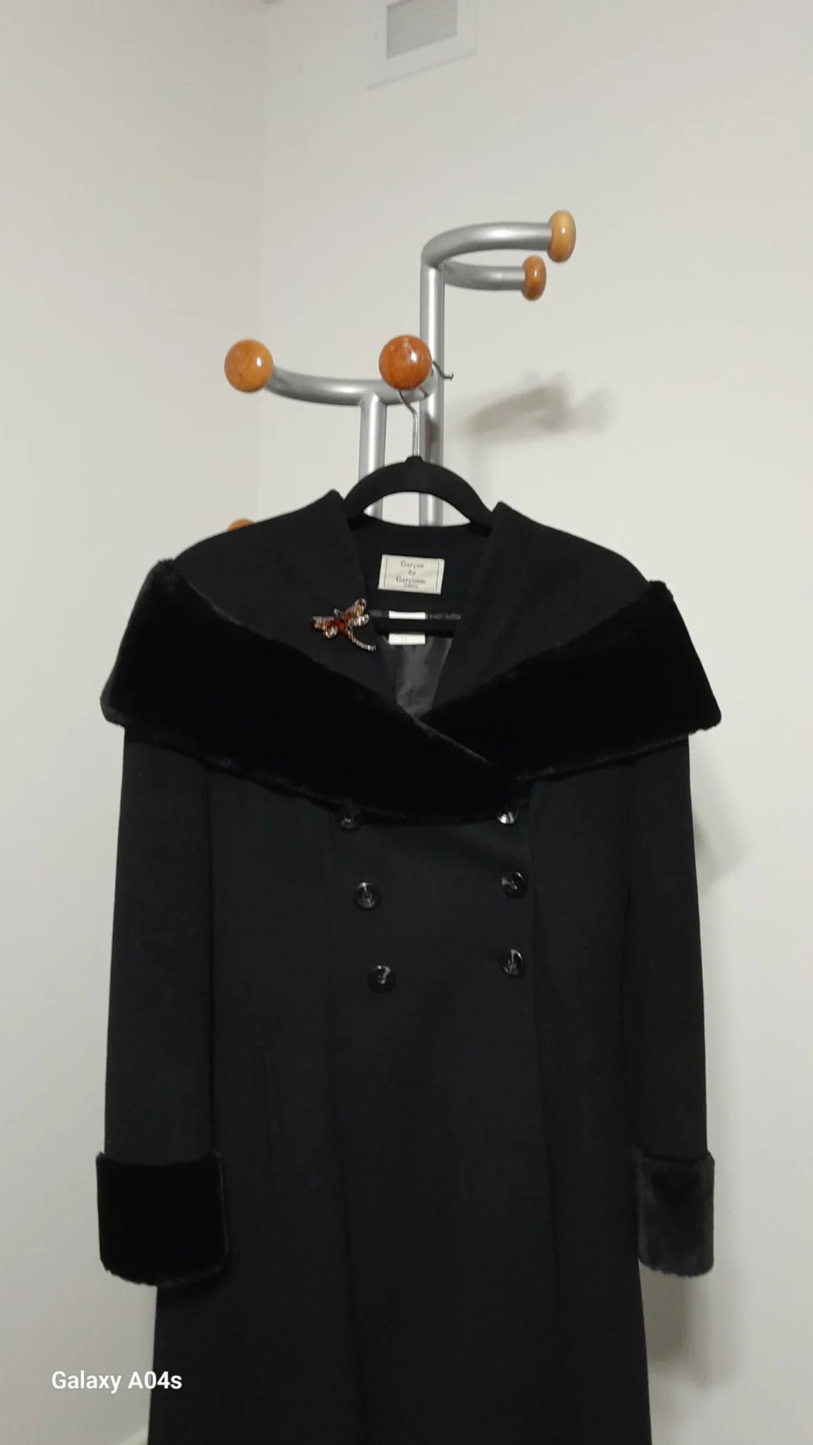 Featured image for Long vintage French coat (wool and cashmere)