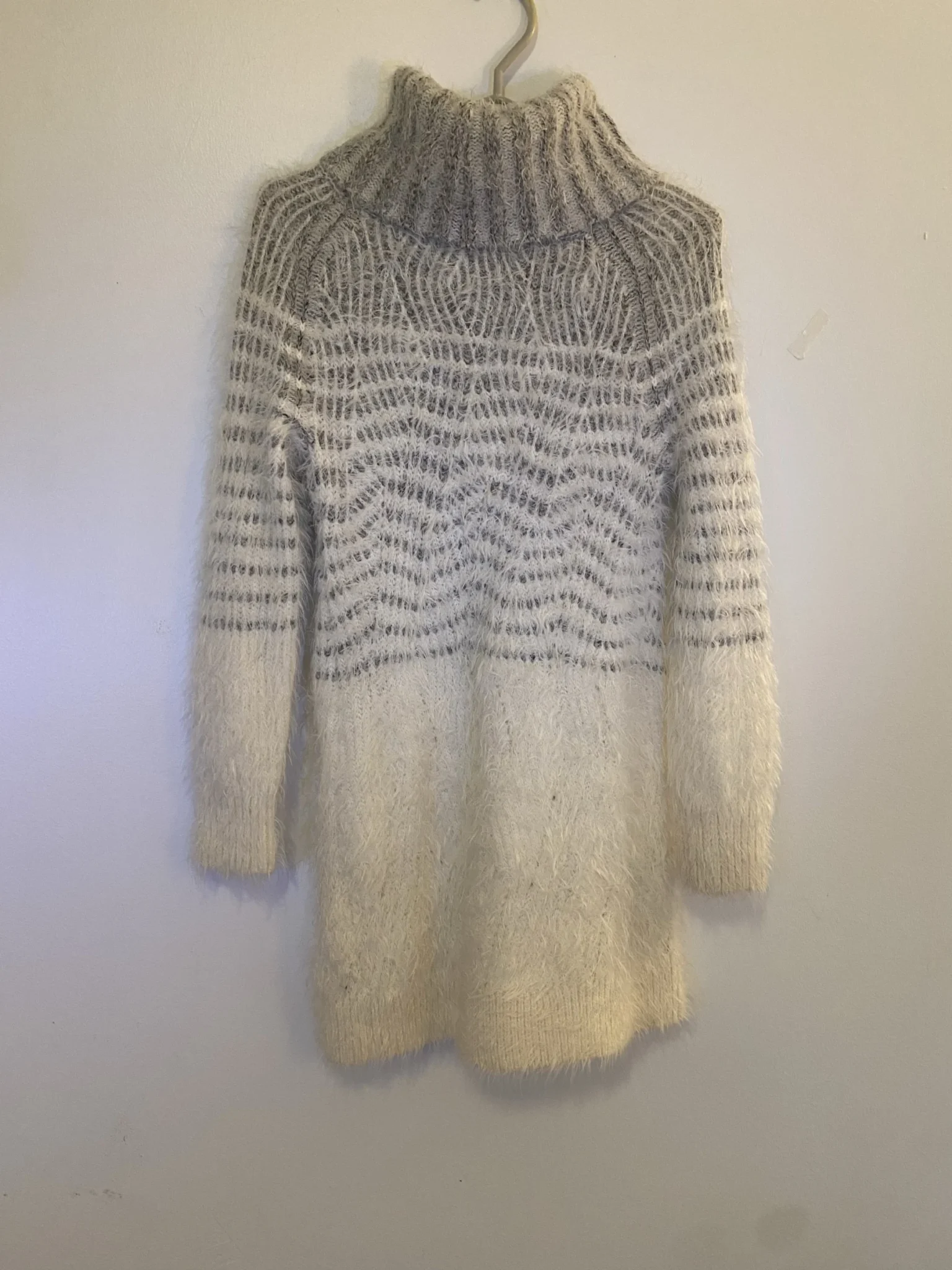 Featured image for Robe/ pull en laine