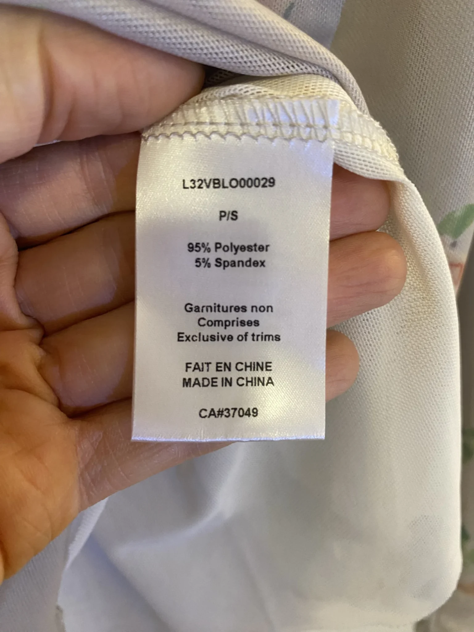 Image for Haut neuf de marque québécoise Livom