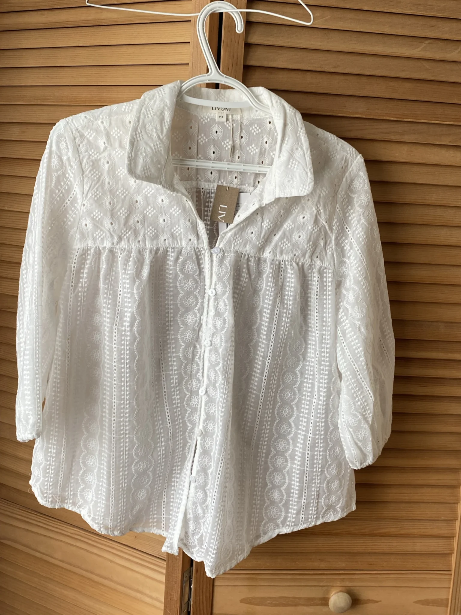 Featured image for Blouse neuve de marque québécoise Livom