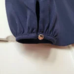 Thumbnail for Blouse J.Crew bleu marine à col volanté et manches bouffantes, taille S