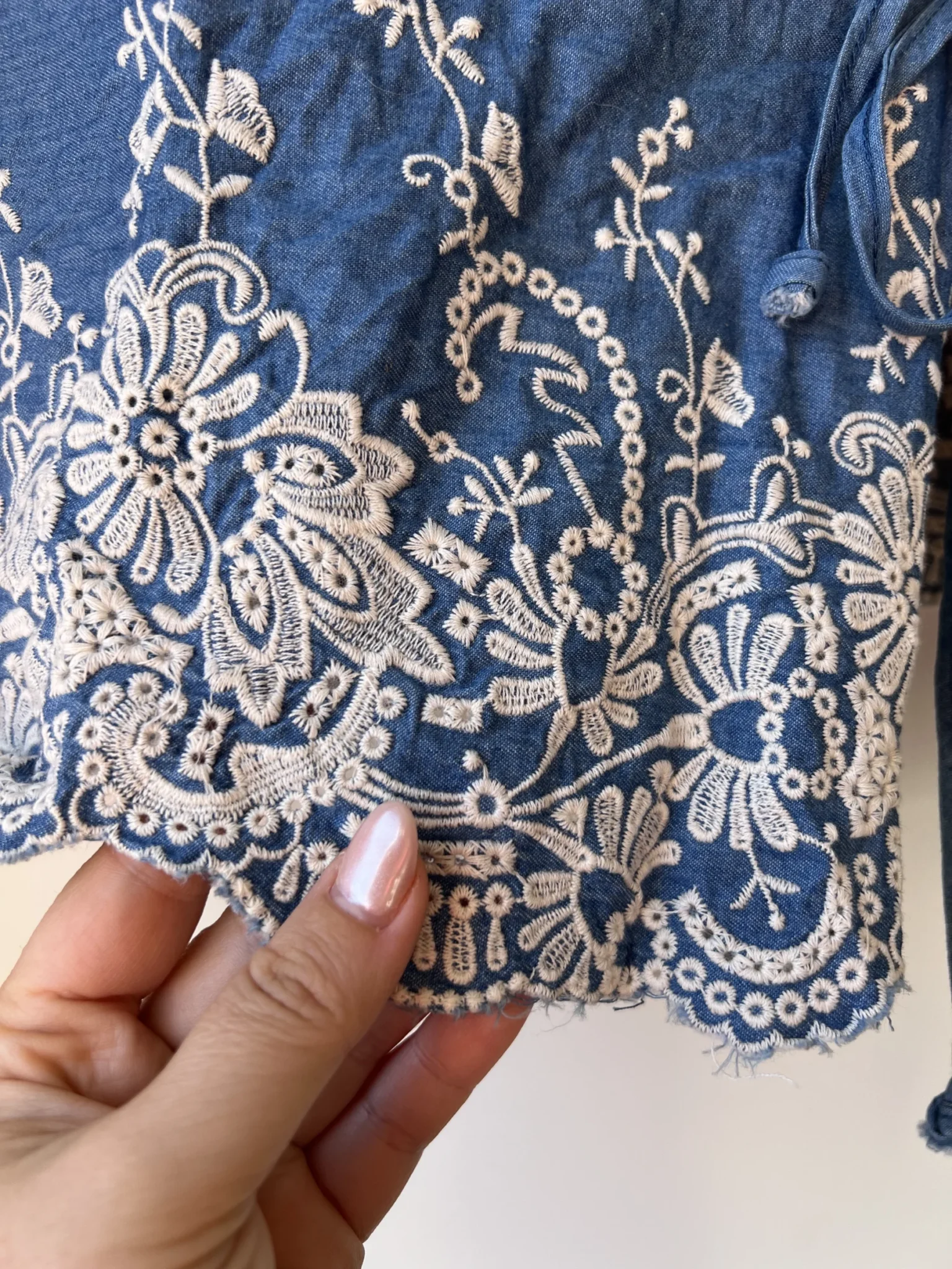 Image for Haut à broderie