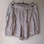 Featured thumbnail for Short en lin