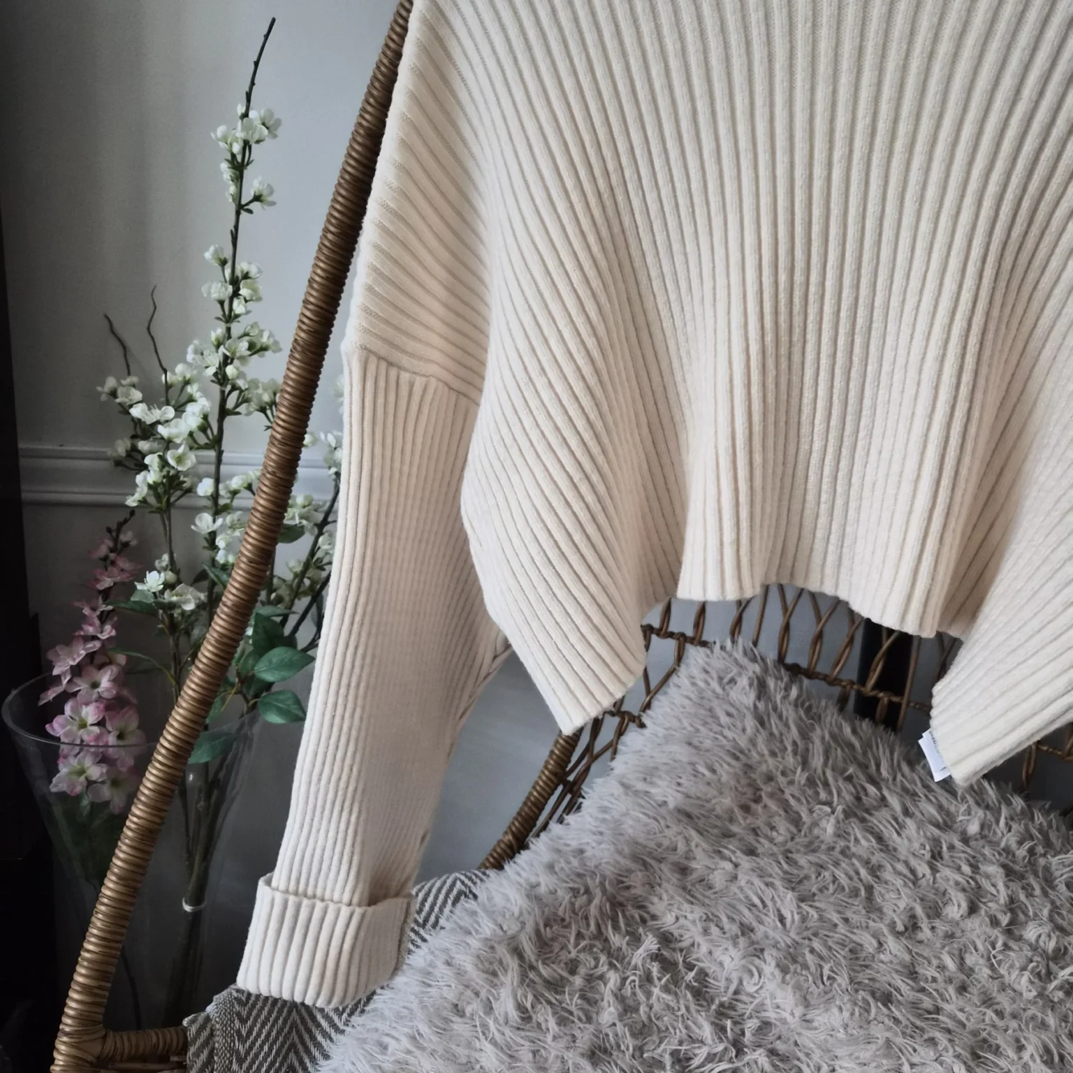 Image for Long-sleeved crop top