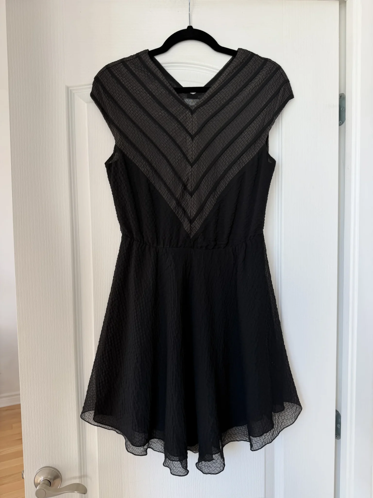 Featured image for Eve Gravel dress, size M, black