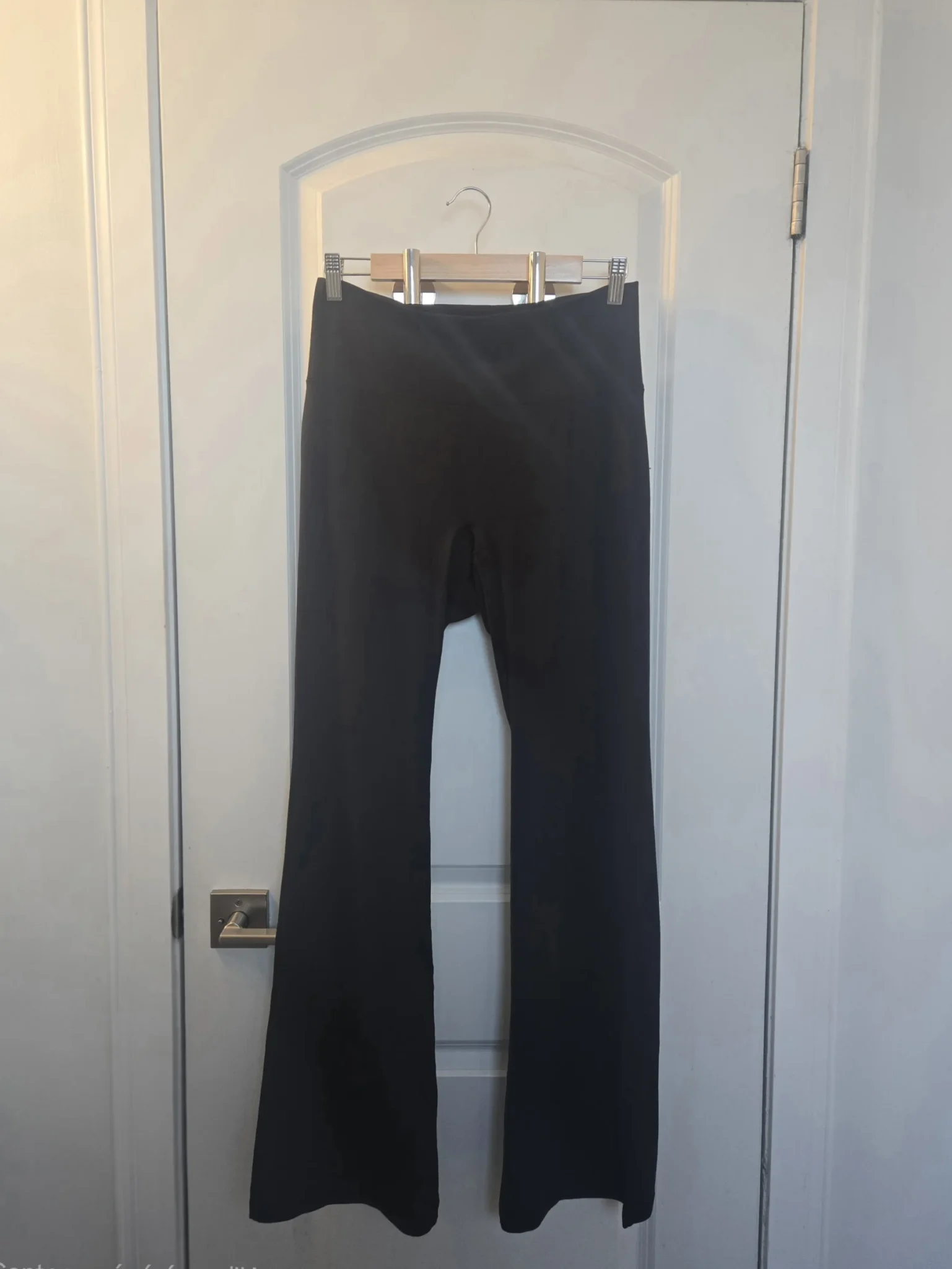 Featured image for Uniqlo legging évasé ultra-extensible