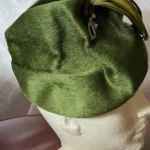 Thumbnail for Chapeau de feutre brossé, vert avec aigrette – très chic / VINTAGE
