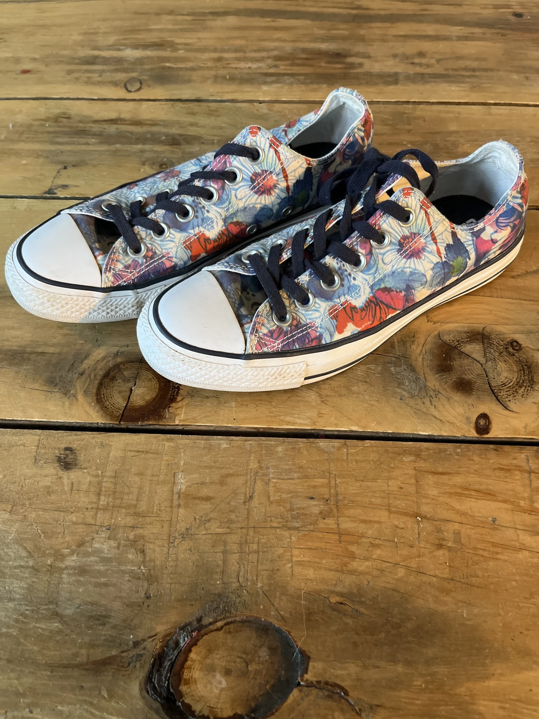 Converse fleuris Converse seconde main