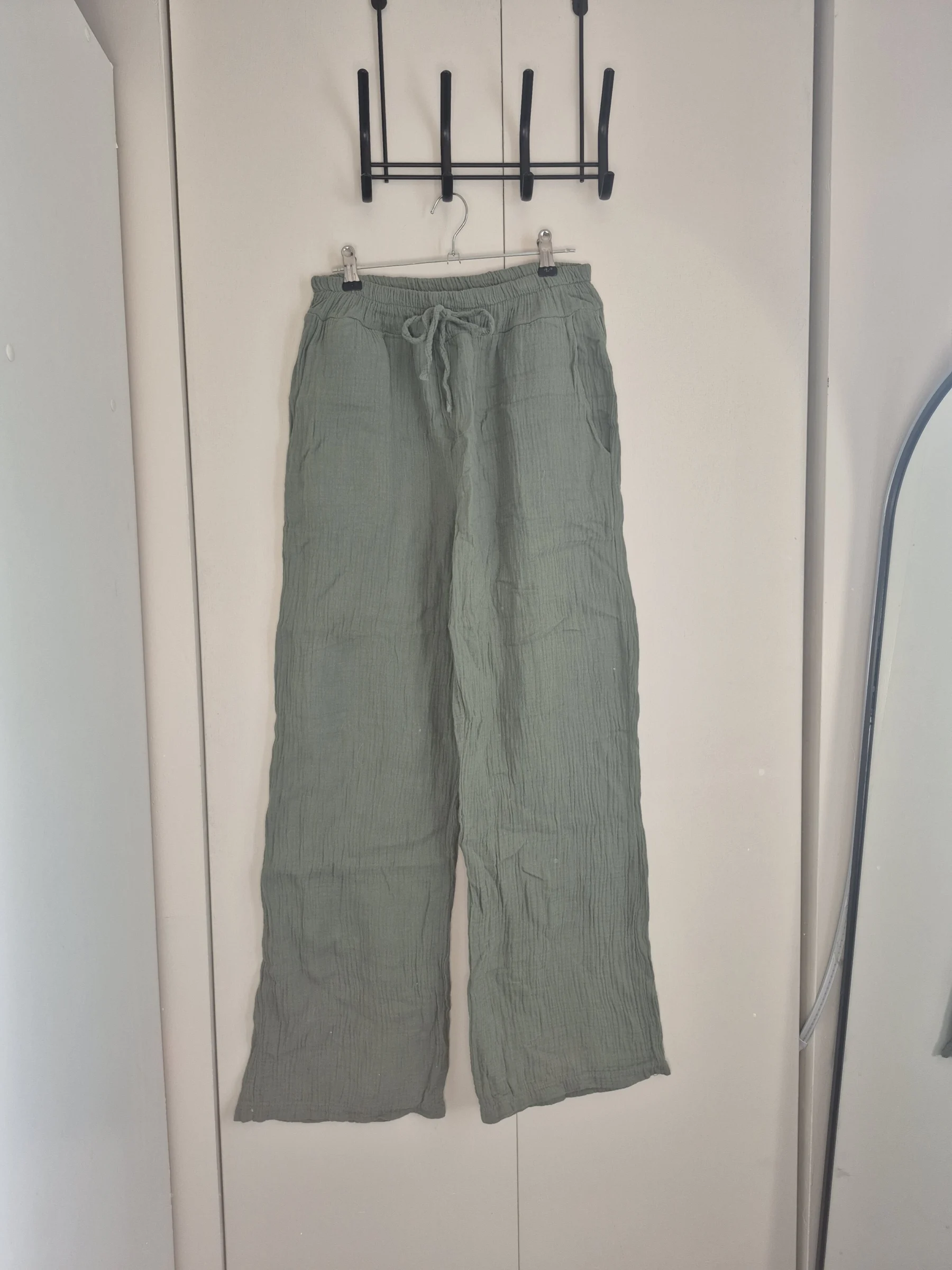 Oycee Small high-waisted trousers *Other seconde main