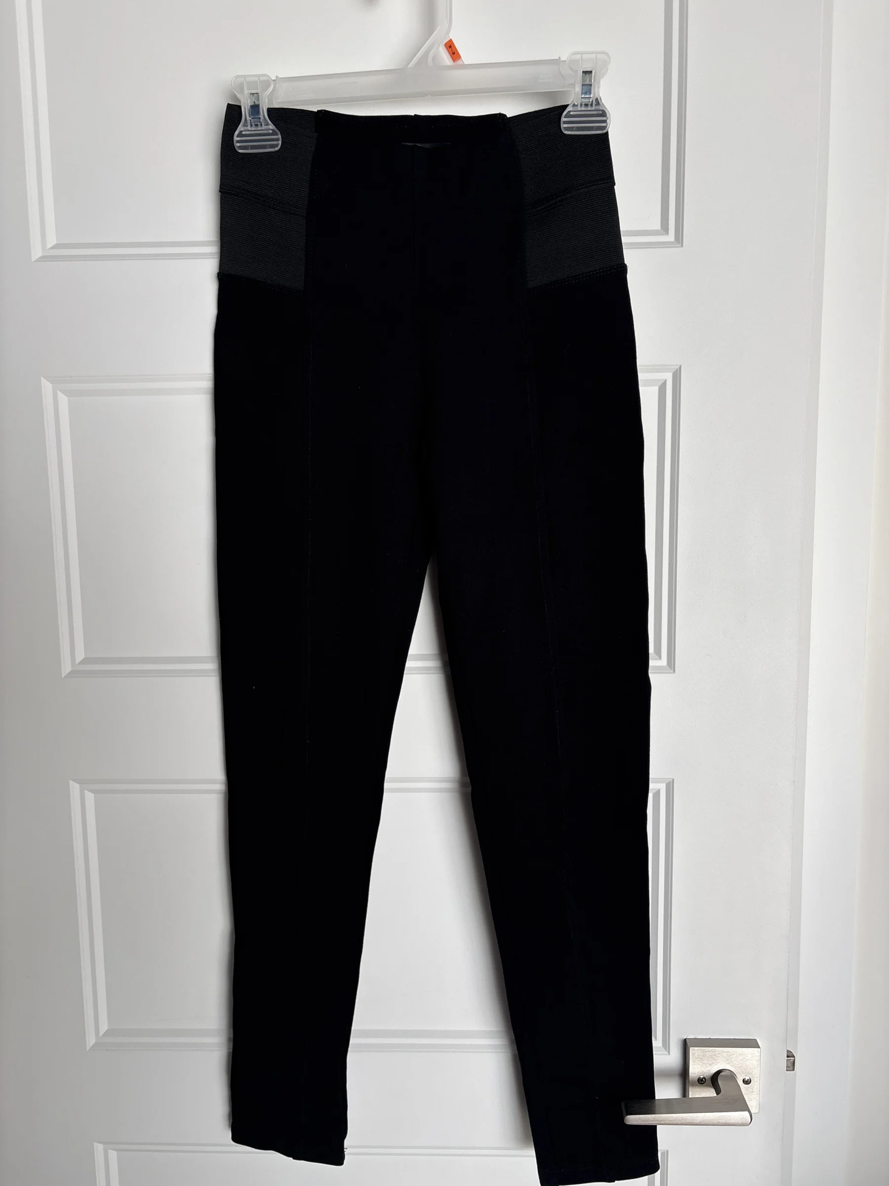 Pantalons style leggins Dynamite seconde main