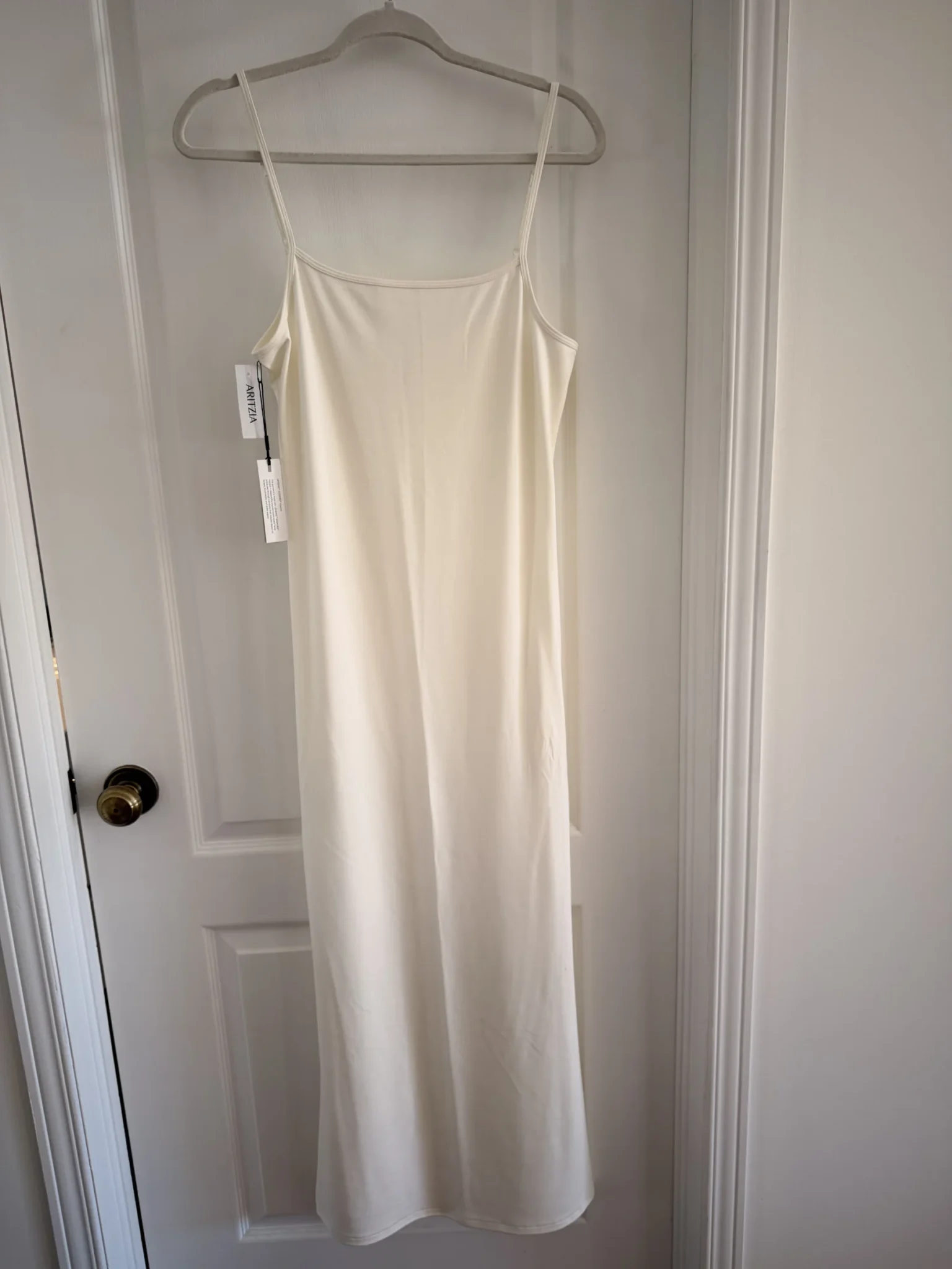 Featured image for Robe Babaton Aritzia