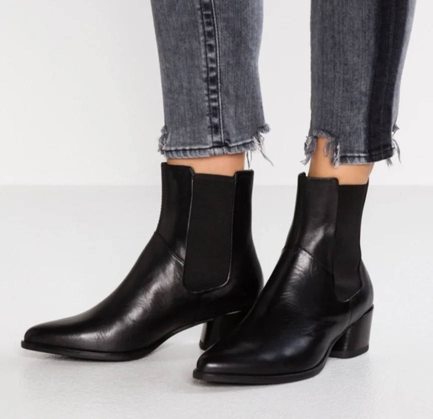 🖤 Bottines Chelsea en cuir *Autre seconde main