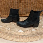 Thumbnail for 🖤 Leather Chelsea boots