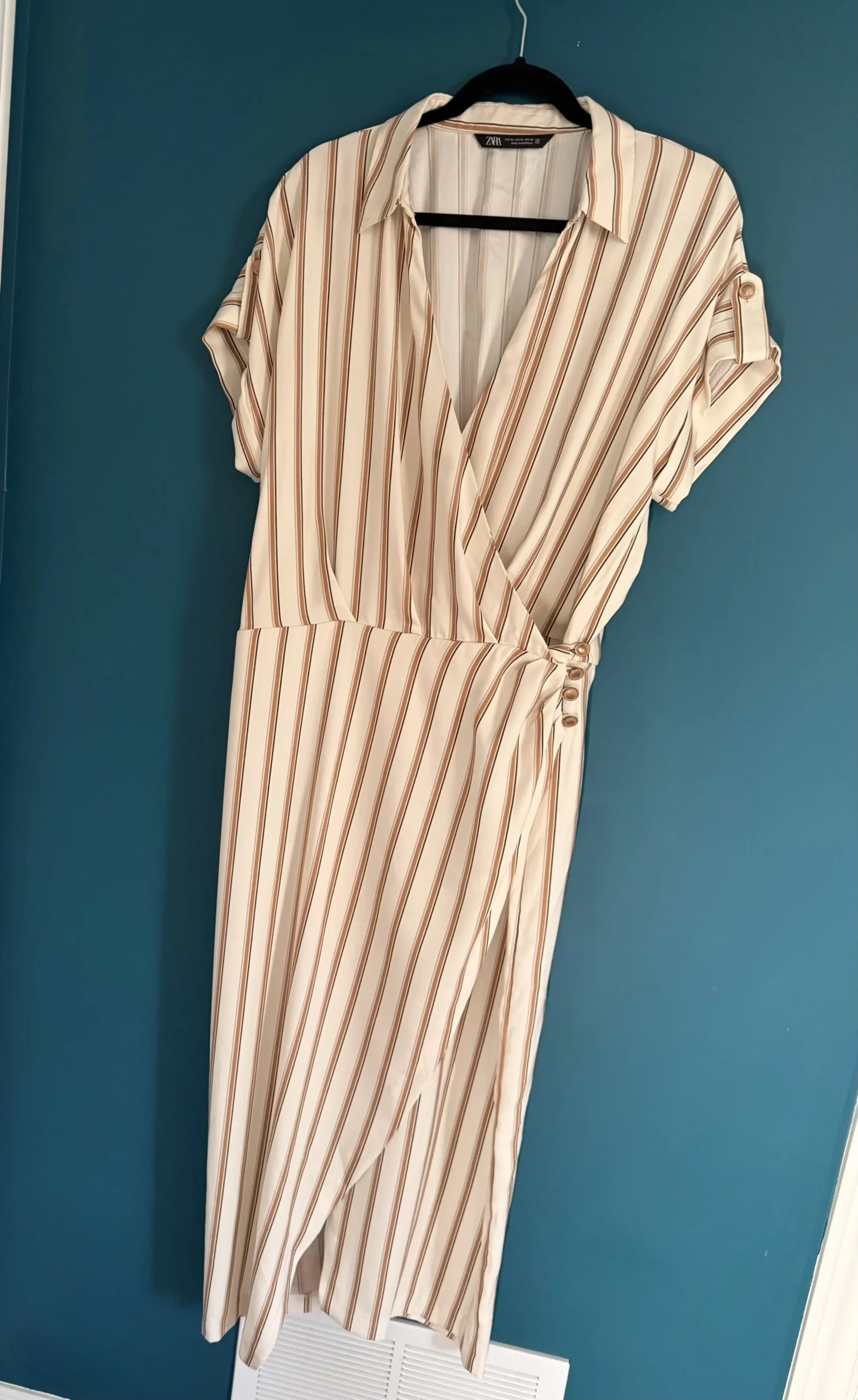 Robe satinée cache coeur Zara seconde main