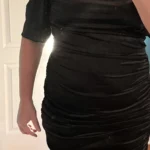 Featured thumbnail for Robe en velours noir effet drappé