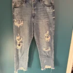 Featured thumbnail for Jeans coupe girlfriend avec déchirures et patch sequins 2 tons