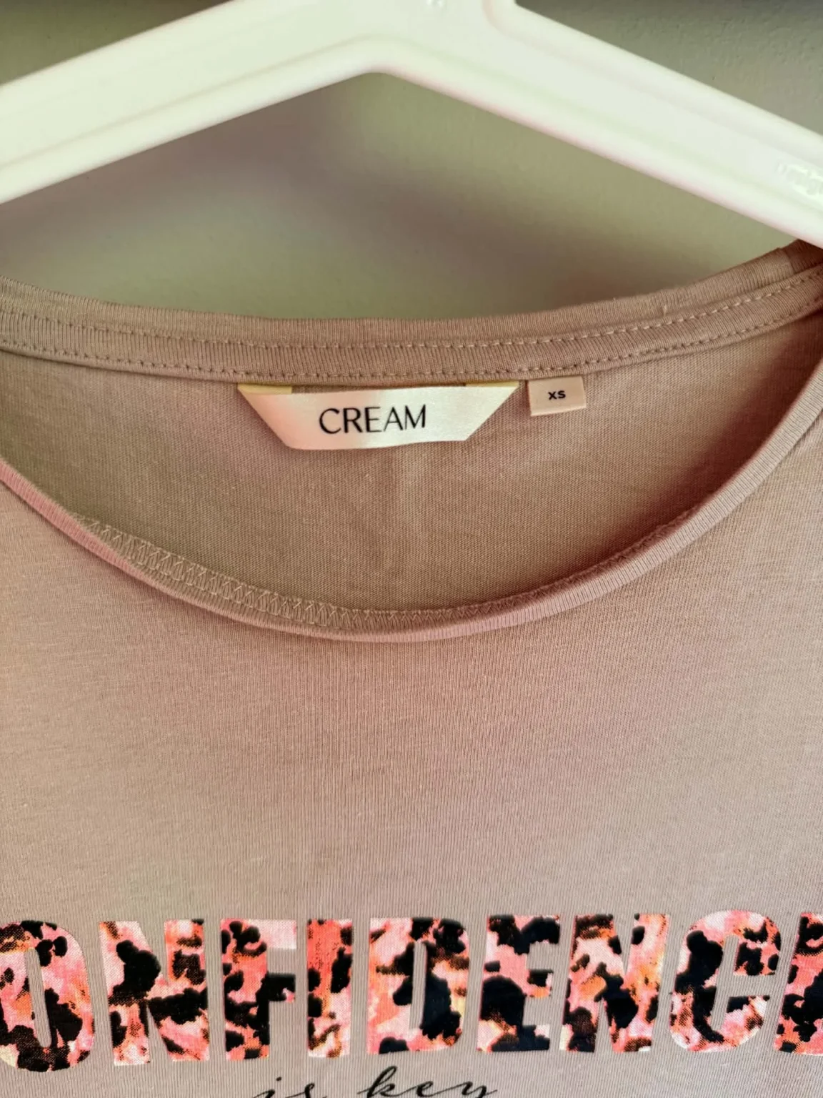 Image for Cream T-shirt – Small