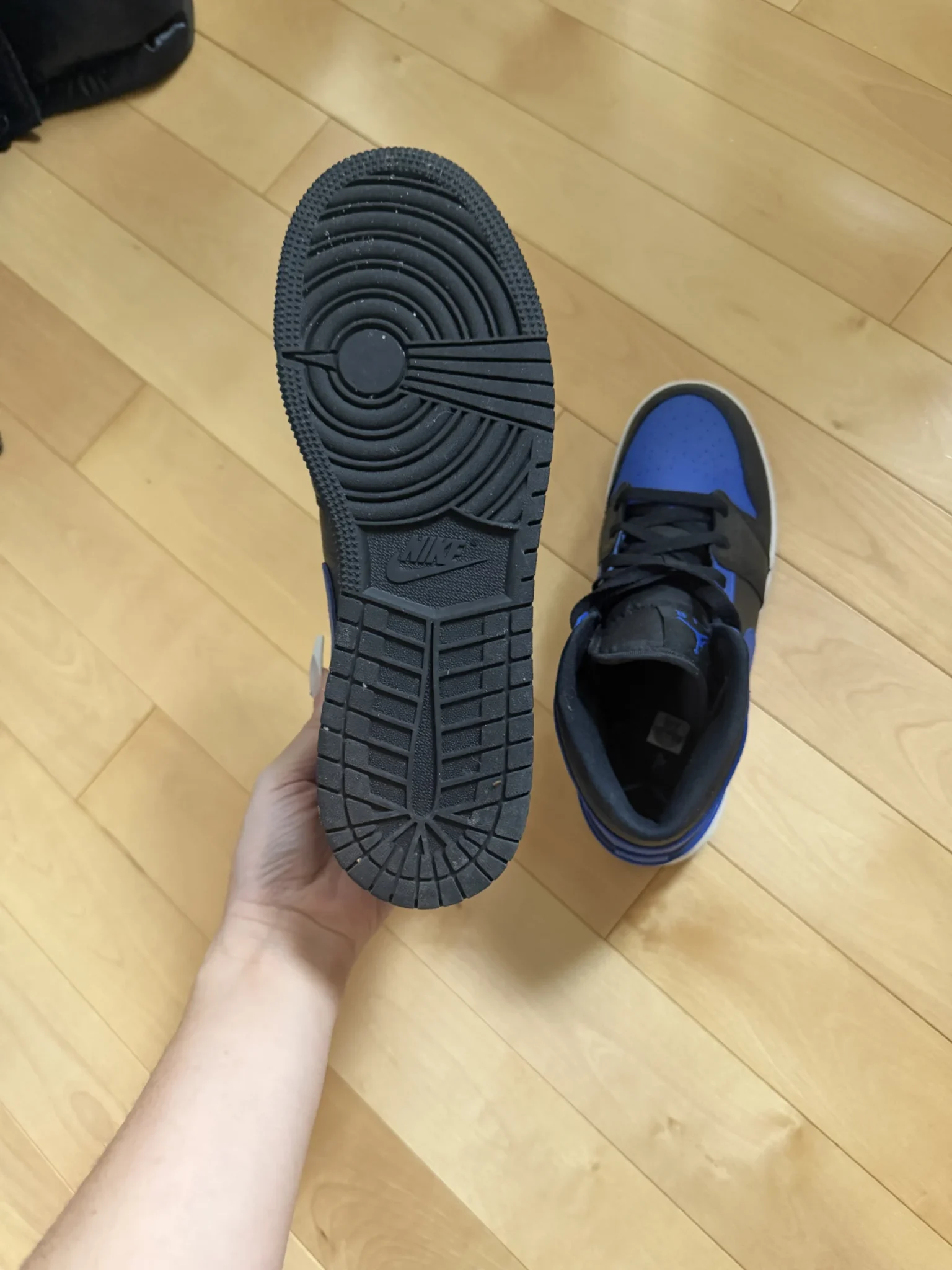 Image for Jordan Mid bleu et noir taille 7Y