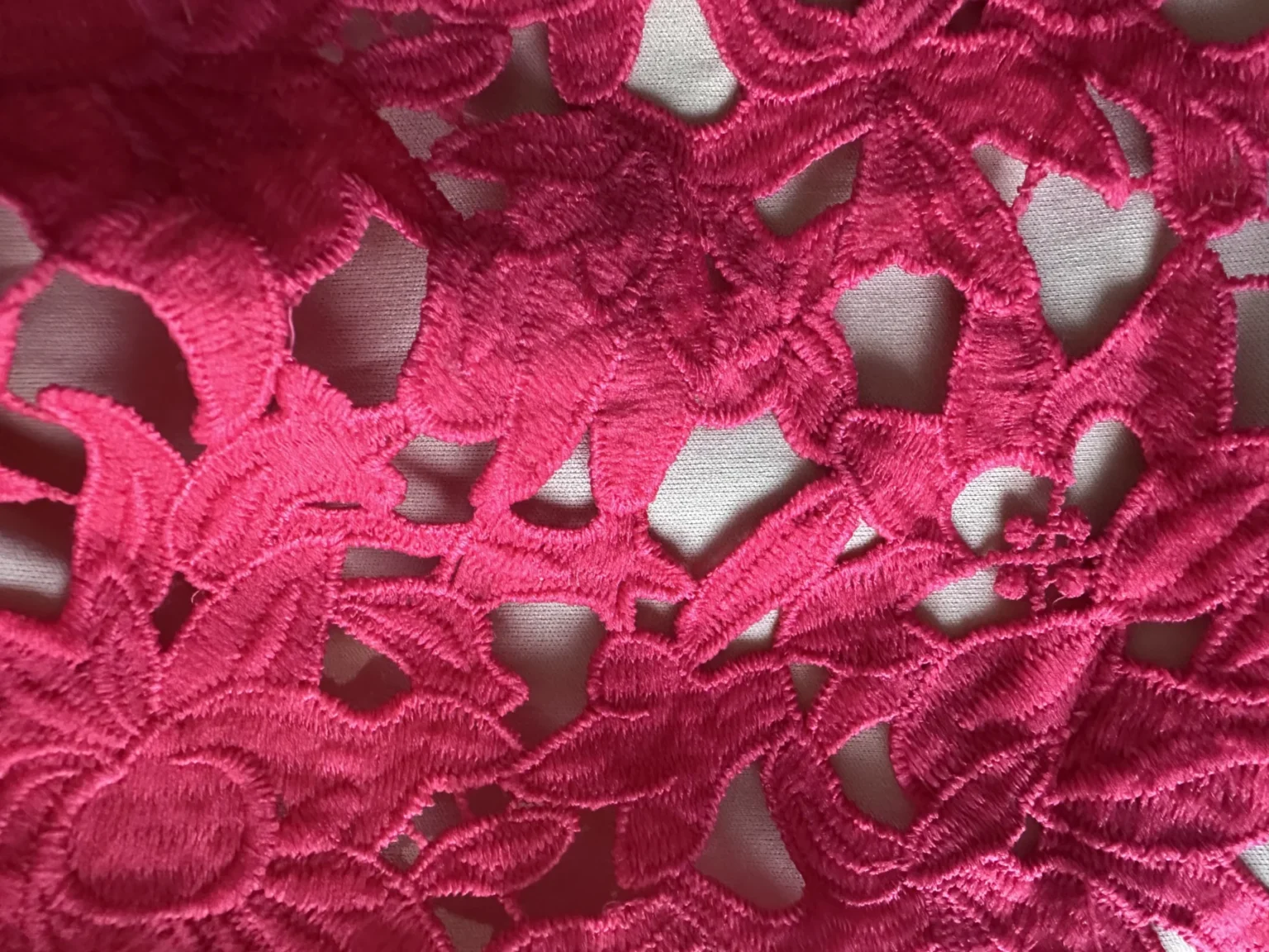 Image for Robe rouge effet dentelle