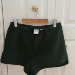 Featured thumbnail for Short fleece Aritzia vert forêt medium