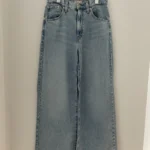 Featured thumbnail for Loose-fitting Levi’s jeans