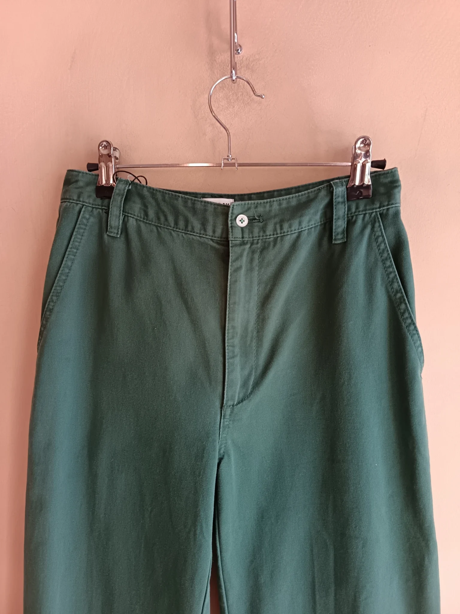 Image for Pantalon chino vert Aritzia Sunday Best