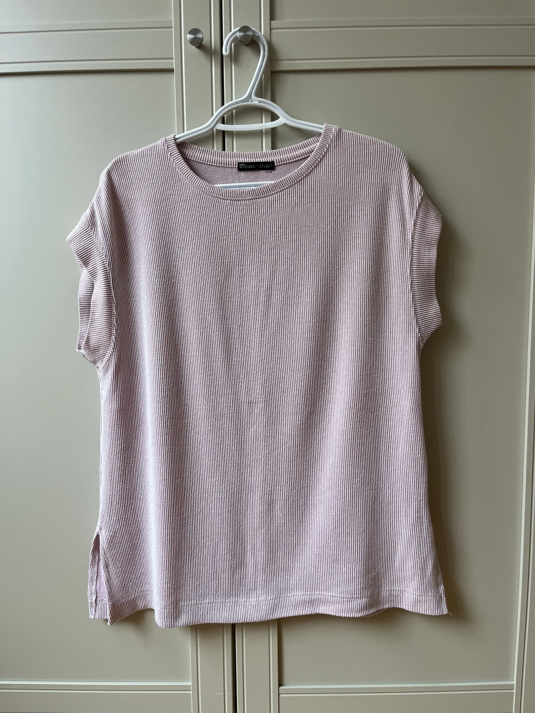 T-shirt long oversized ligné rose et blanc Zara seconde main