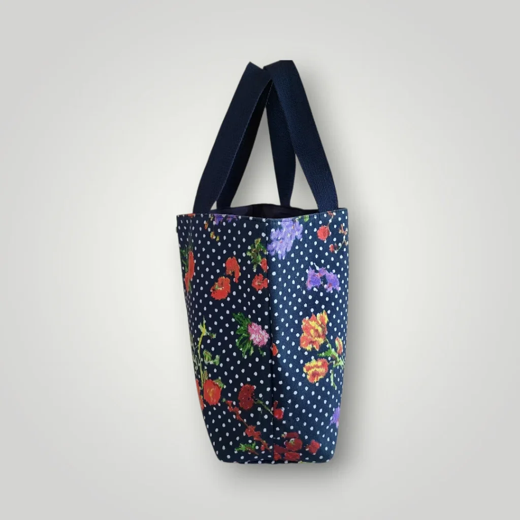 Image for Sac fourre-tout Oscar de La Renta en toile à motifs floraux et à pois