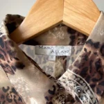 Thumbnail for Chemise boutonnée fluide à motif animalier vintage Y2K brun et beige