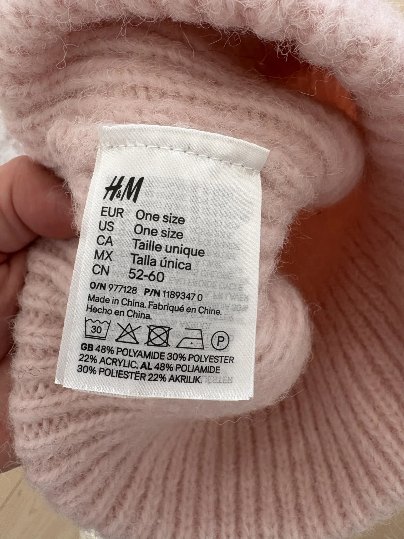 Image for Brand-new pale pink H&M beanie