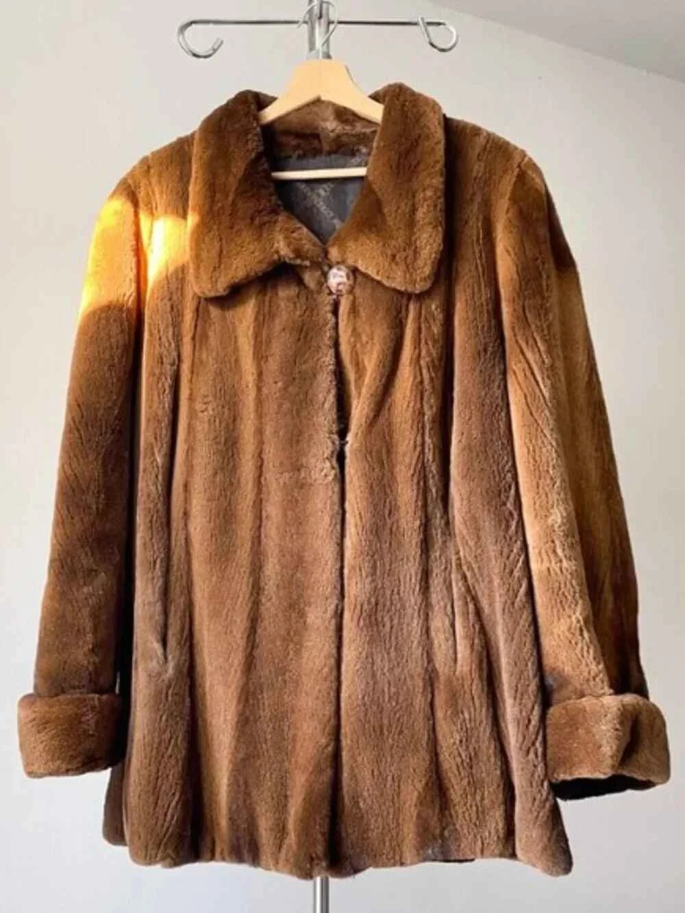 Manteau court en fourrure de castor rasé brun  vintage des années 1980 taille G/TG Vintage seconde main
