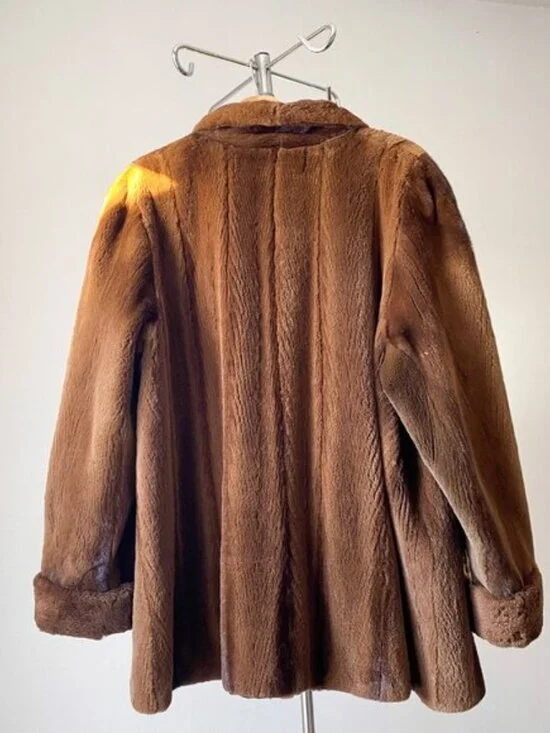 Image for Manteau court en fourrure de castor rasé brun  vintage des années 1980 taille G/TG