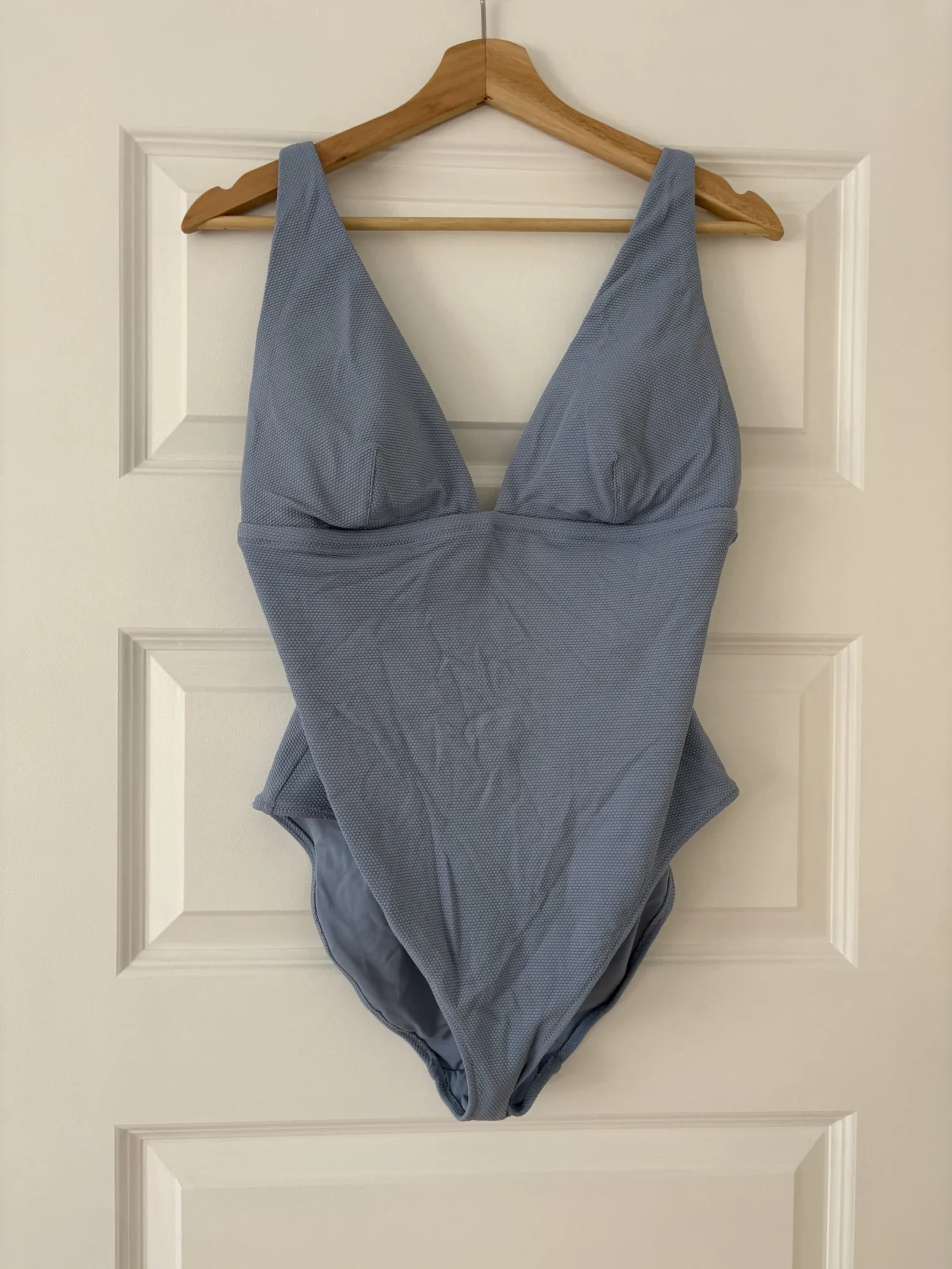 Featured image for Brand-new pale blue Aerie swimsuit
