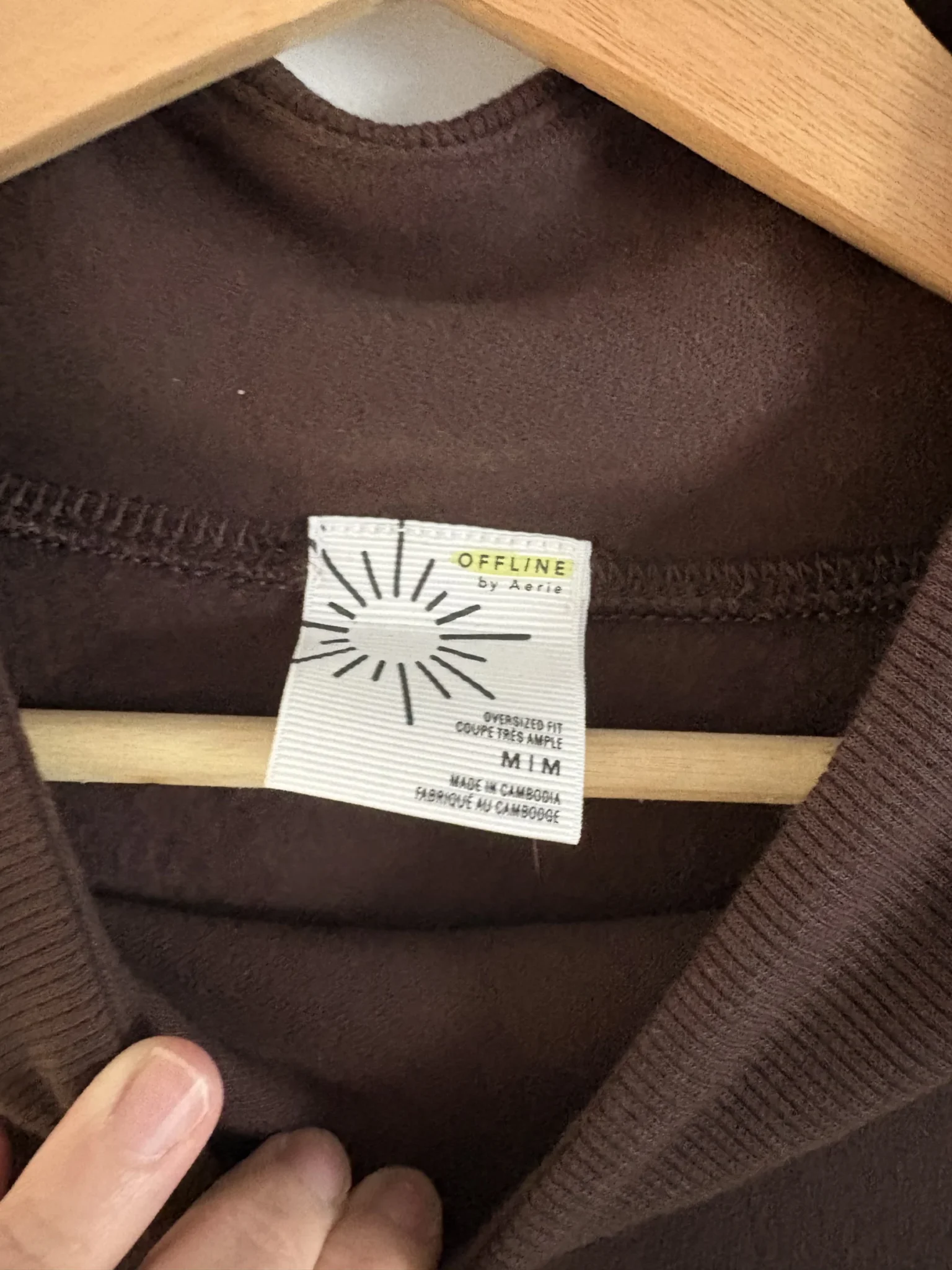 Image for Chandail brun avec col Aerie neuf