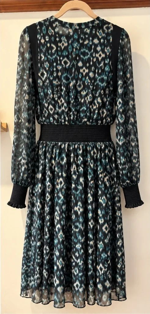 Image for TRISTAN – Flowing dress with an abstract print – Size L