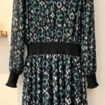 Thumbnail for TRISTAN – Flowing dress with an abstract print – Size L