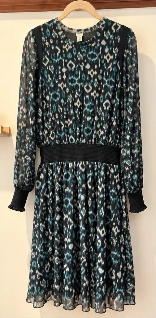Image for TRISTAN – Flowing dress with an abstract print – Size L