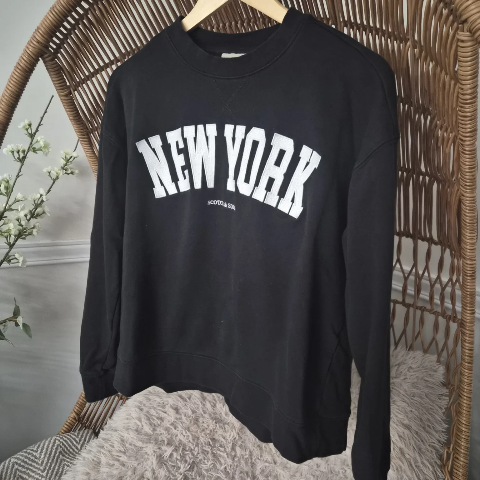 Image for NY crewneck jumper