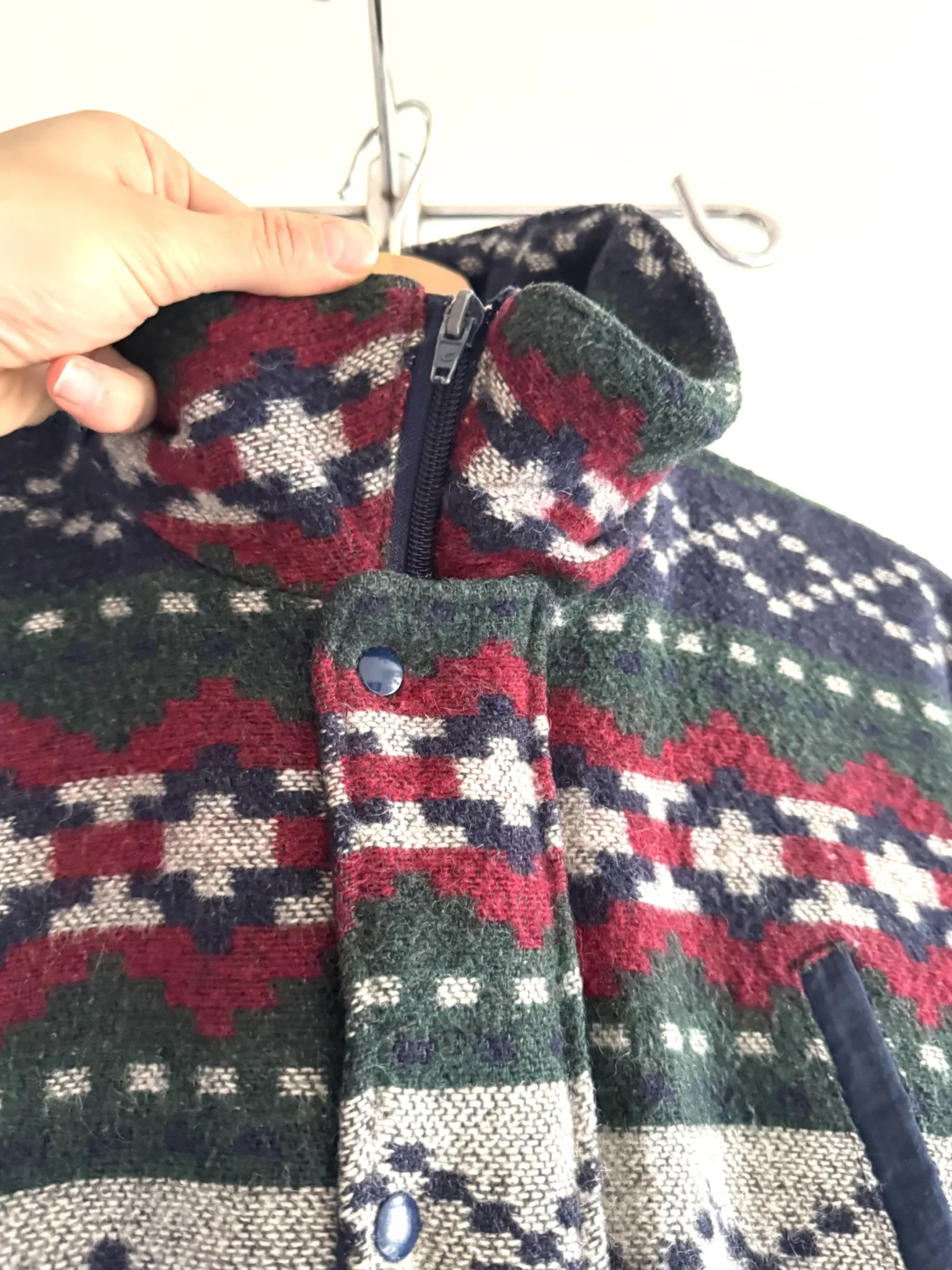 Image for Veste vintage rouge bleu vert à motif géométrique aztèque sud-ouest en laine mélangée isolée