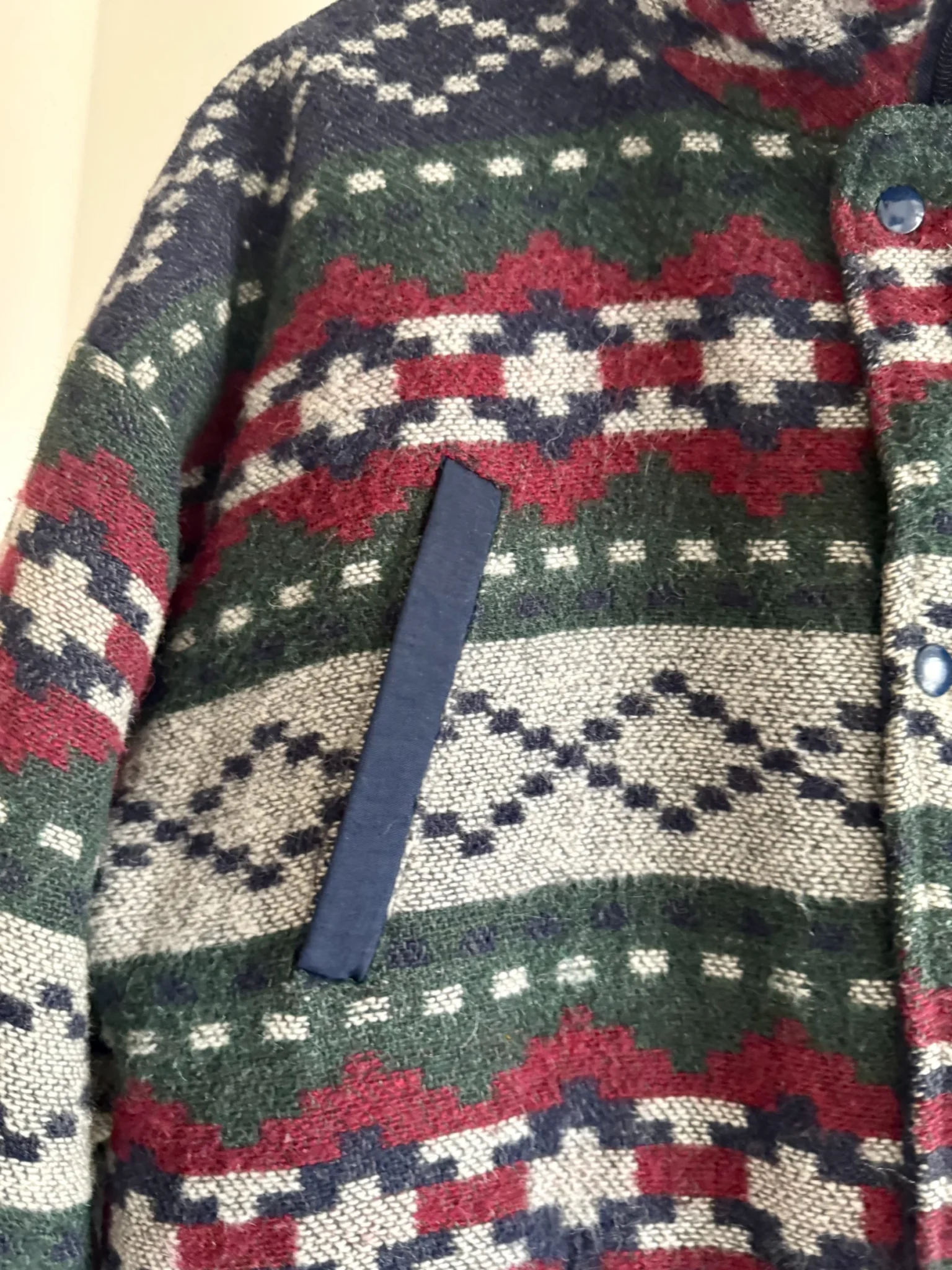 Image for Veste vintage rouge bleu vert à motif géométrique aztèque sud-ouest en laine mélangée isolée