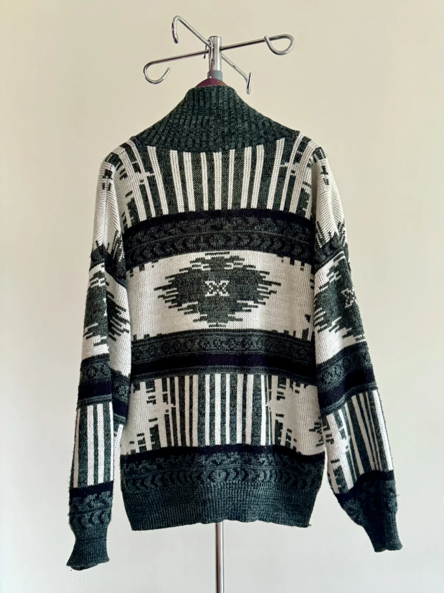Image for Cardigan en tricot vert forêt rétro surdimensionné à motif géométrique et col châle Taille L/XL