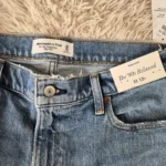 Thumbnail for 90s relaxed-fit jeans, size 31/12, short