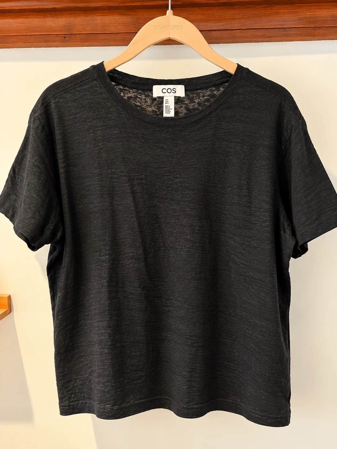 COS – T-shirt noir 100 % lin – Taille L COS seconde main