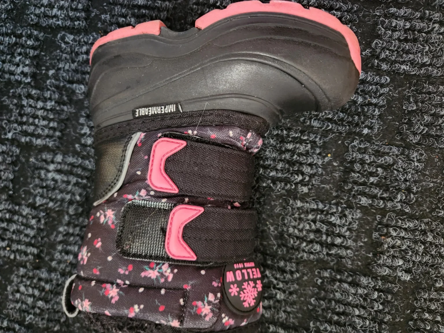 Image for Belles bottes d'hiver bien entretenues de taille 7 toddler fille