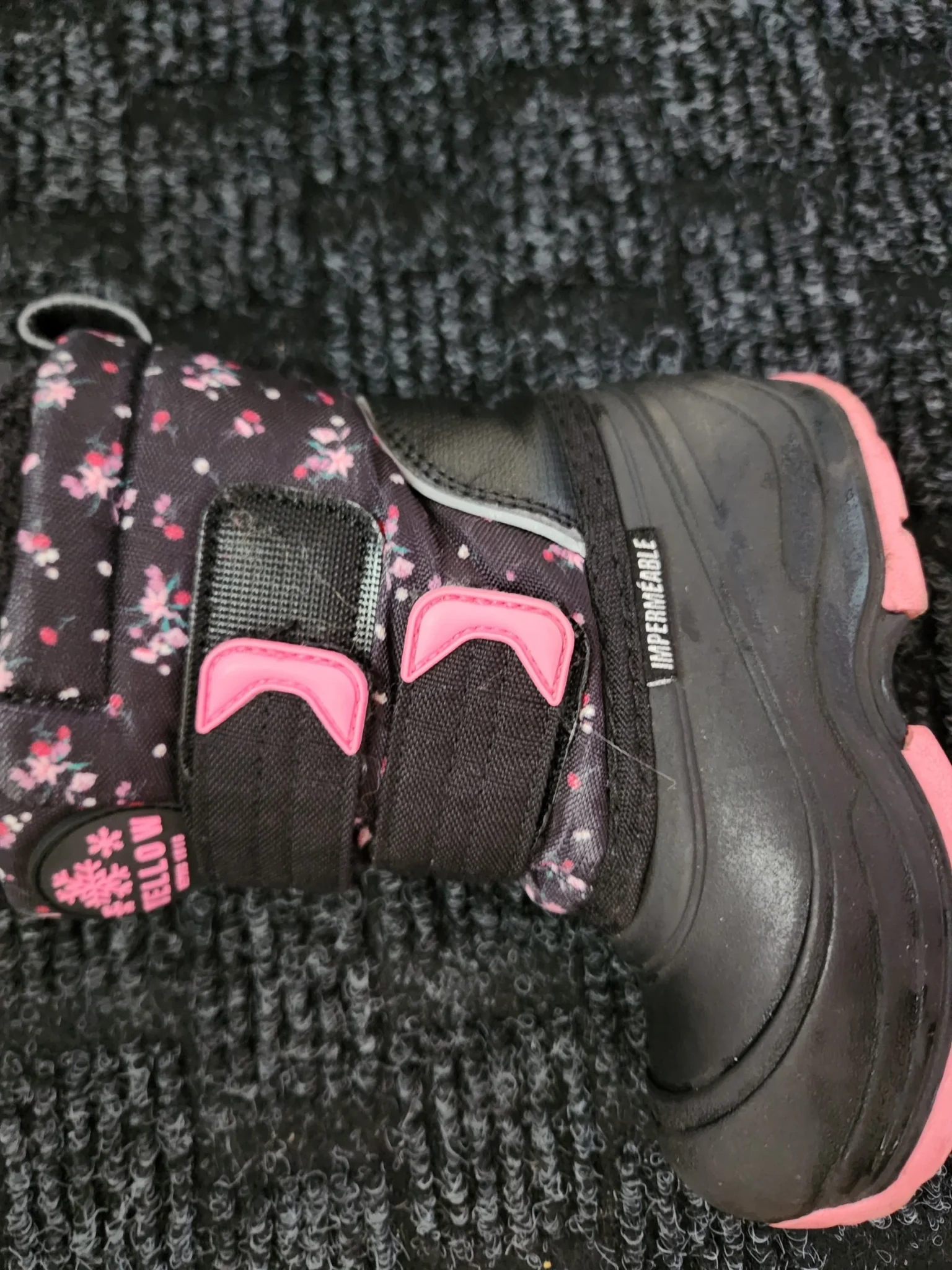 Image for Belles bottes d'hiver bien entretenues de taille 7 toddler fille