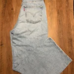 Featured thumbnail for Jeans cinch baggy levi’s