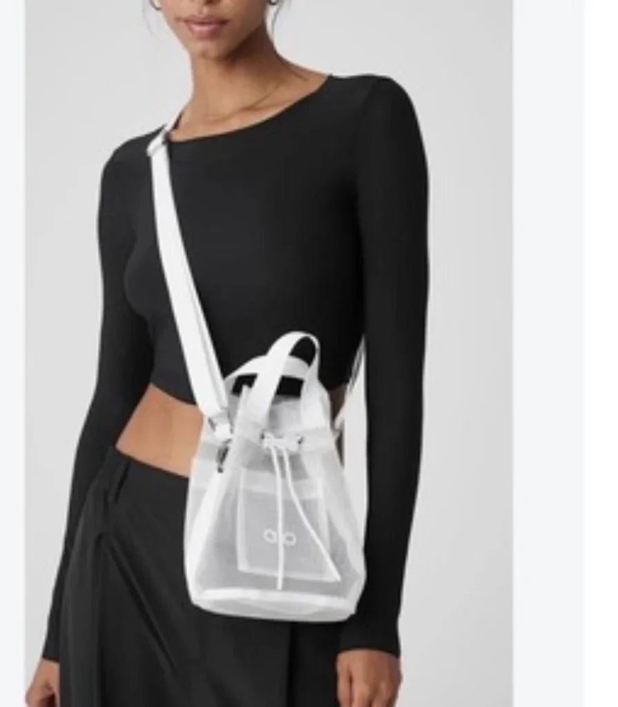 Image for Alo Yoga - petit sac / Sheer Cross Body Bucket Bag