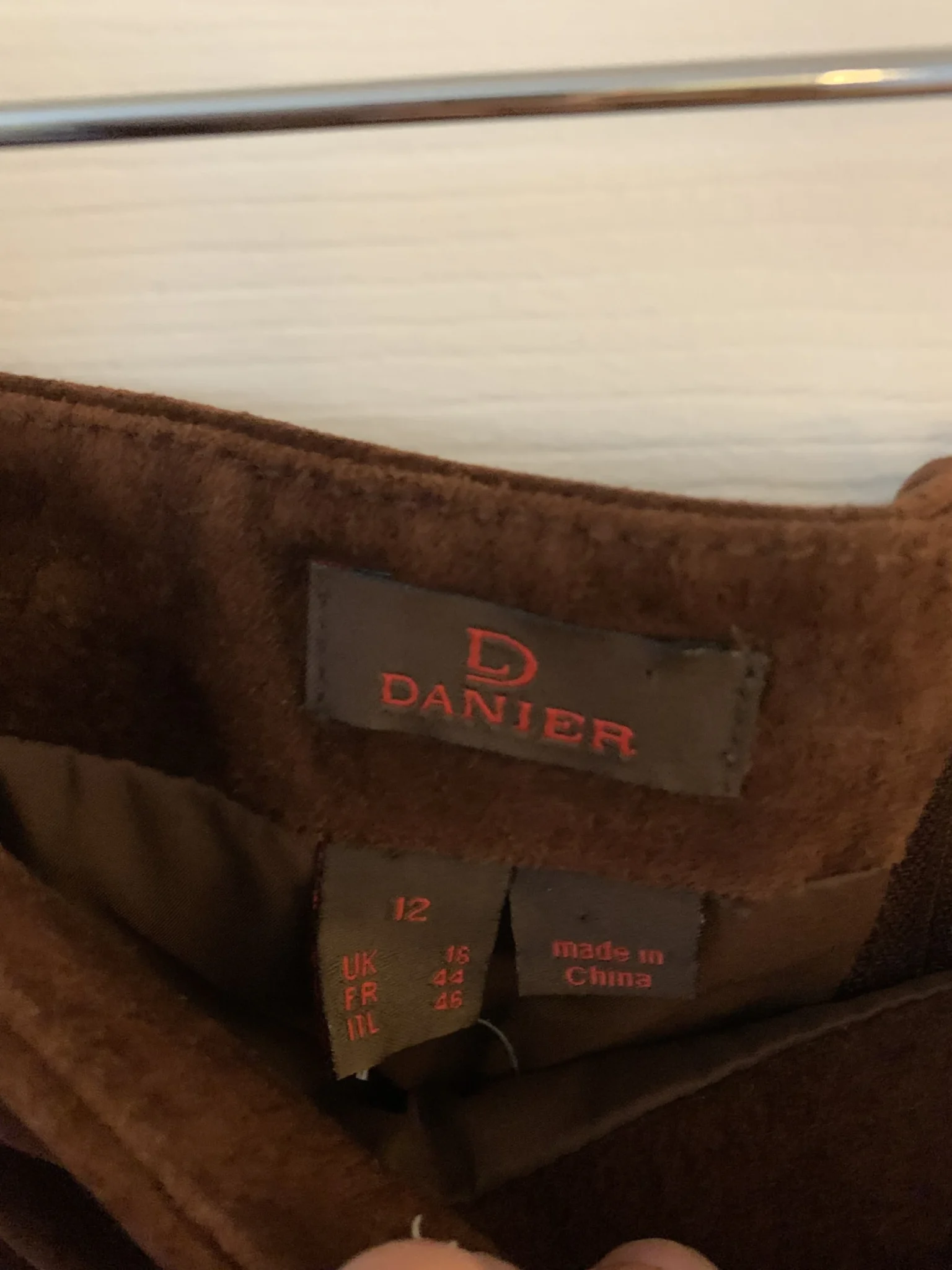 Image for Jupe midi Danier en suède véritable