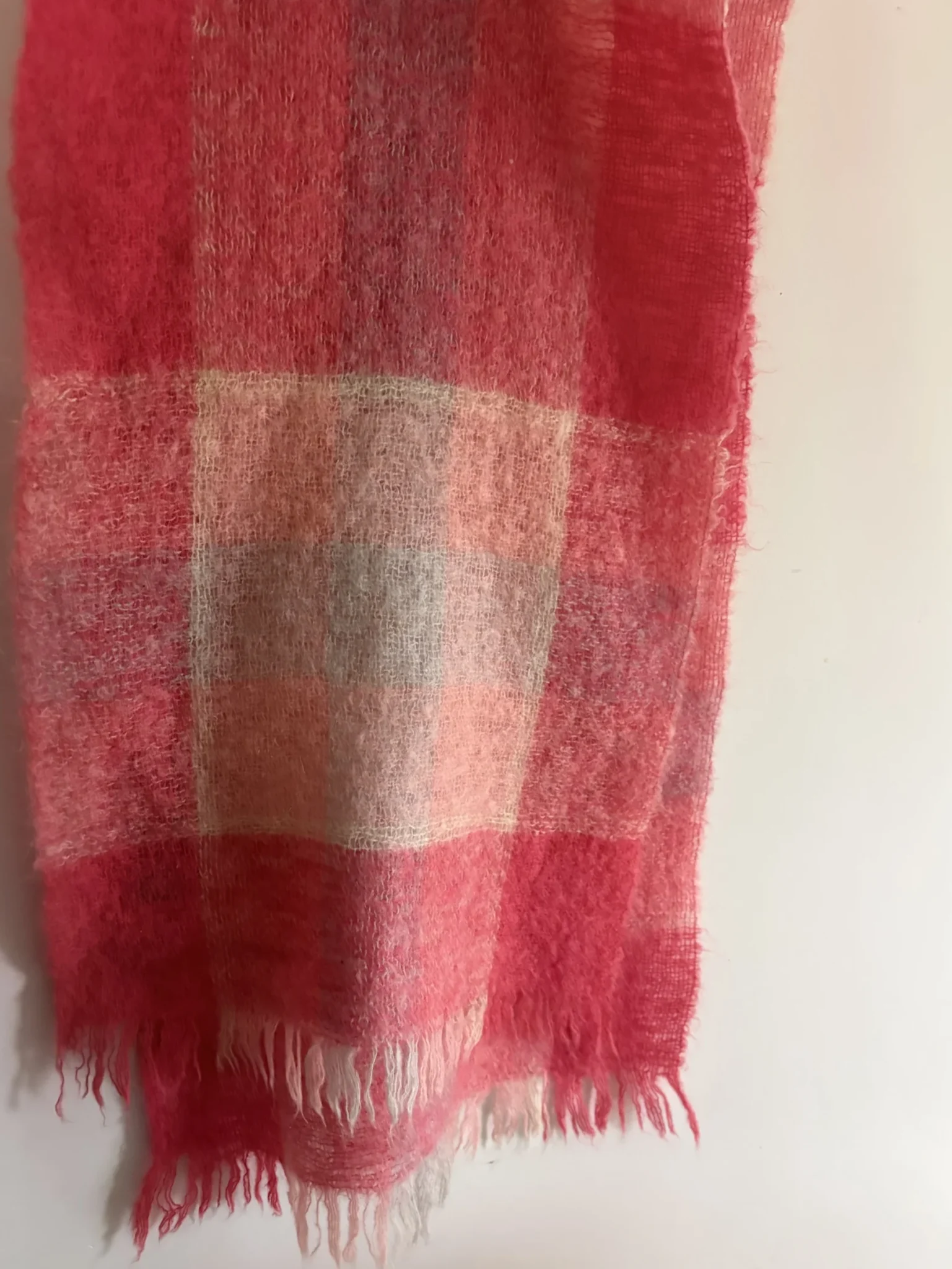 Image for Foulard de mohair rose vibrant